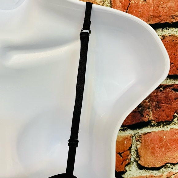 Victoria’s Secret Cami with Hearts and black lace - Picture 6 of 8